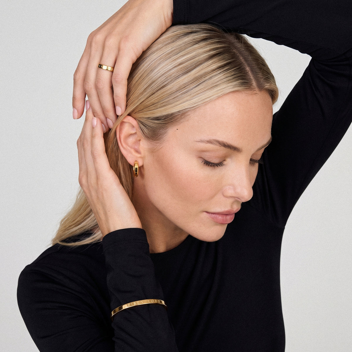 KING OF KINGS EARRING - GOLD